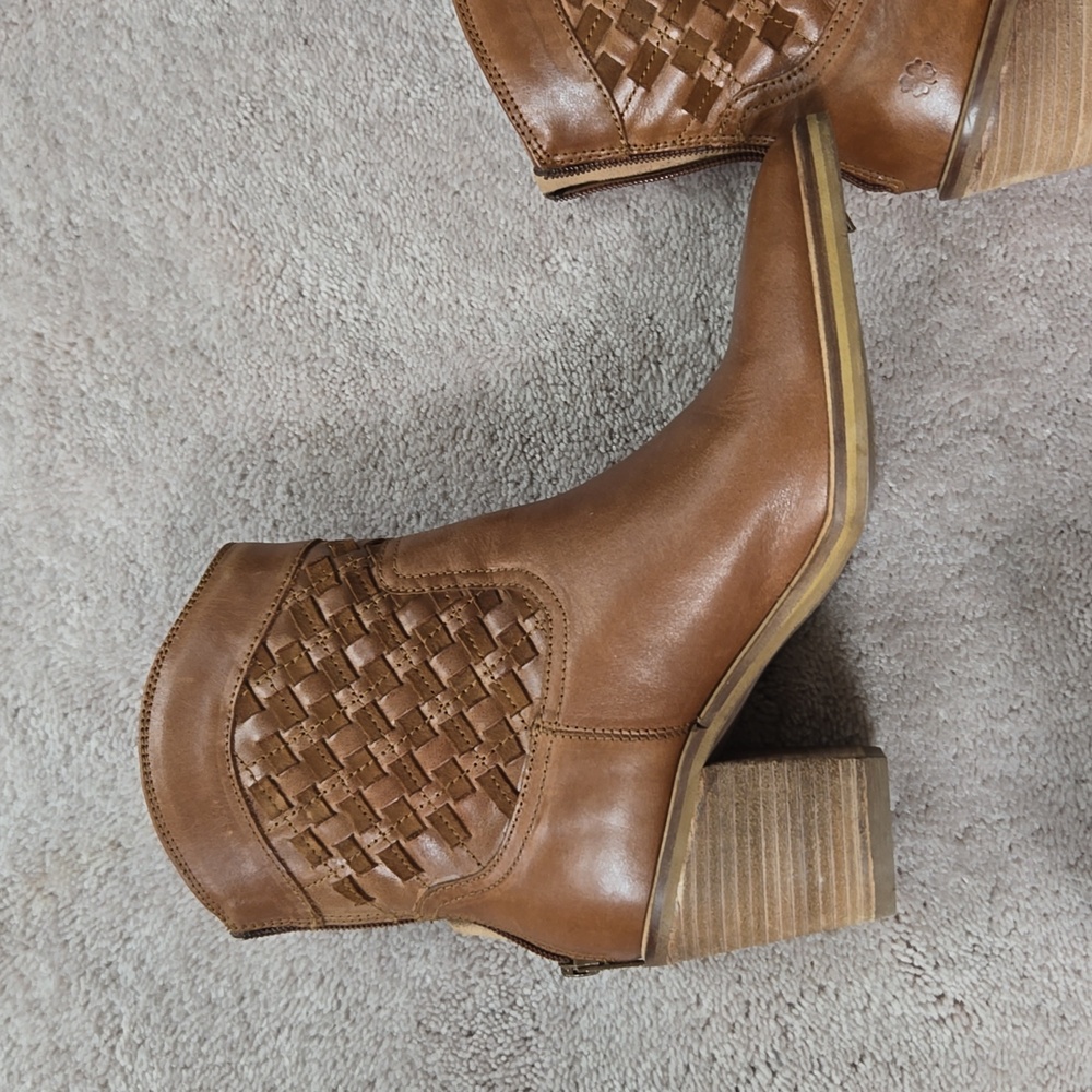 Lucky Brand booties
